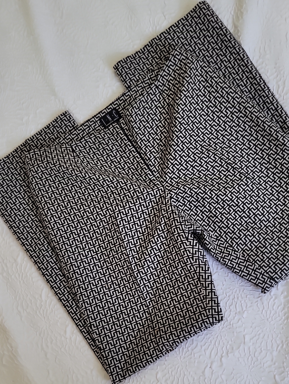 Inc International Concepts Silk Mid Rise Flare Leg Black & White Pants, Sz 6